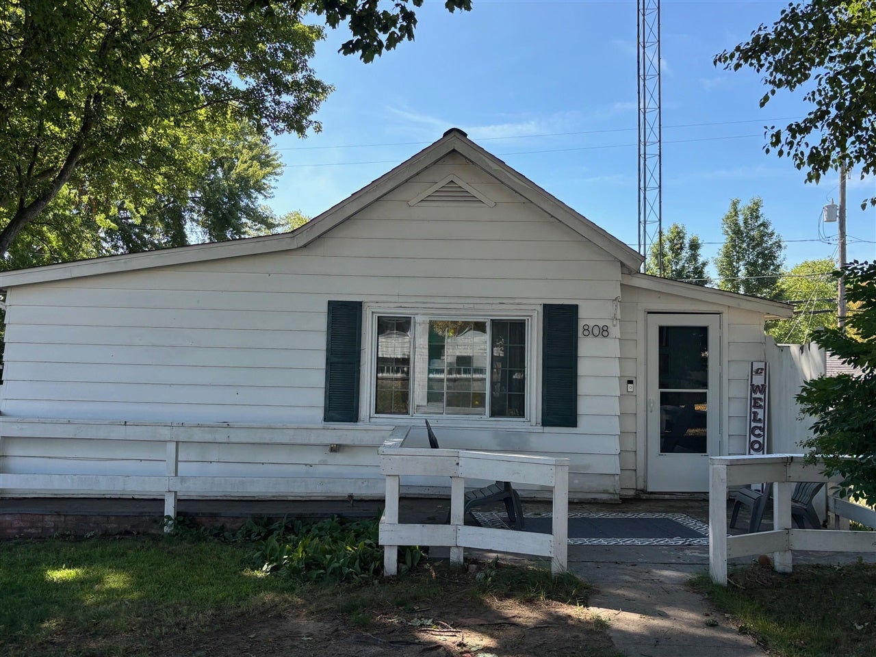 808 Anderson Street — photo