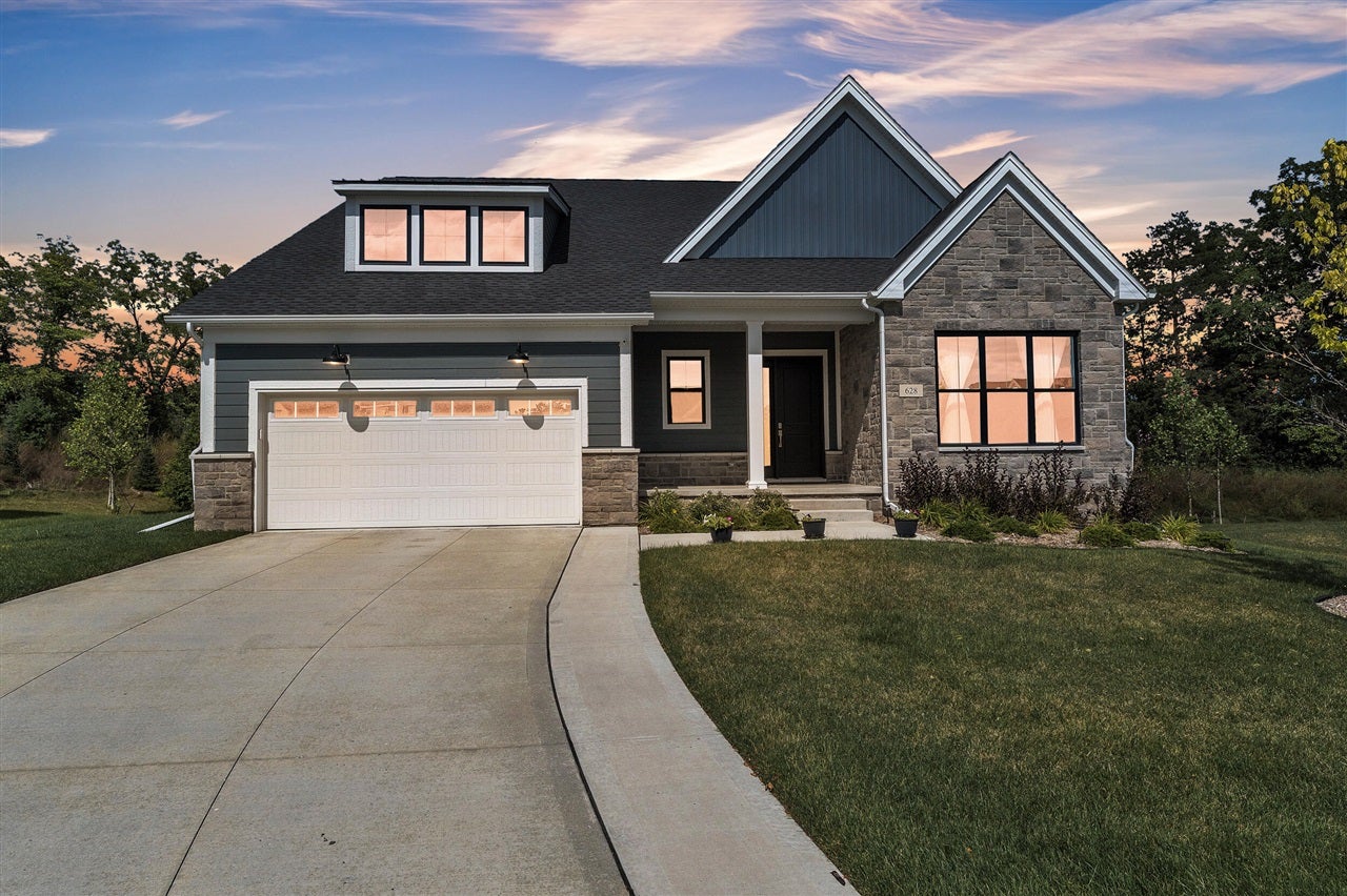 628 Pine Circle — photo