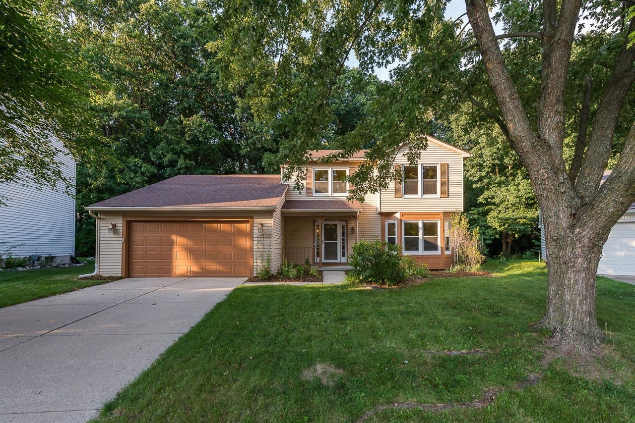 312 Burr Oak Drive — photo