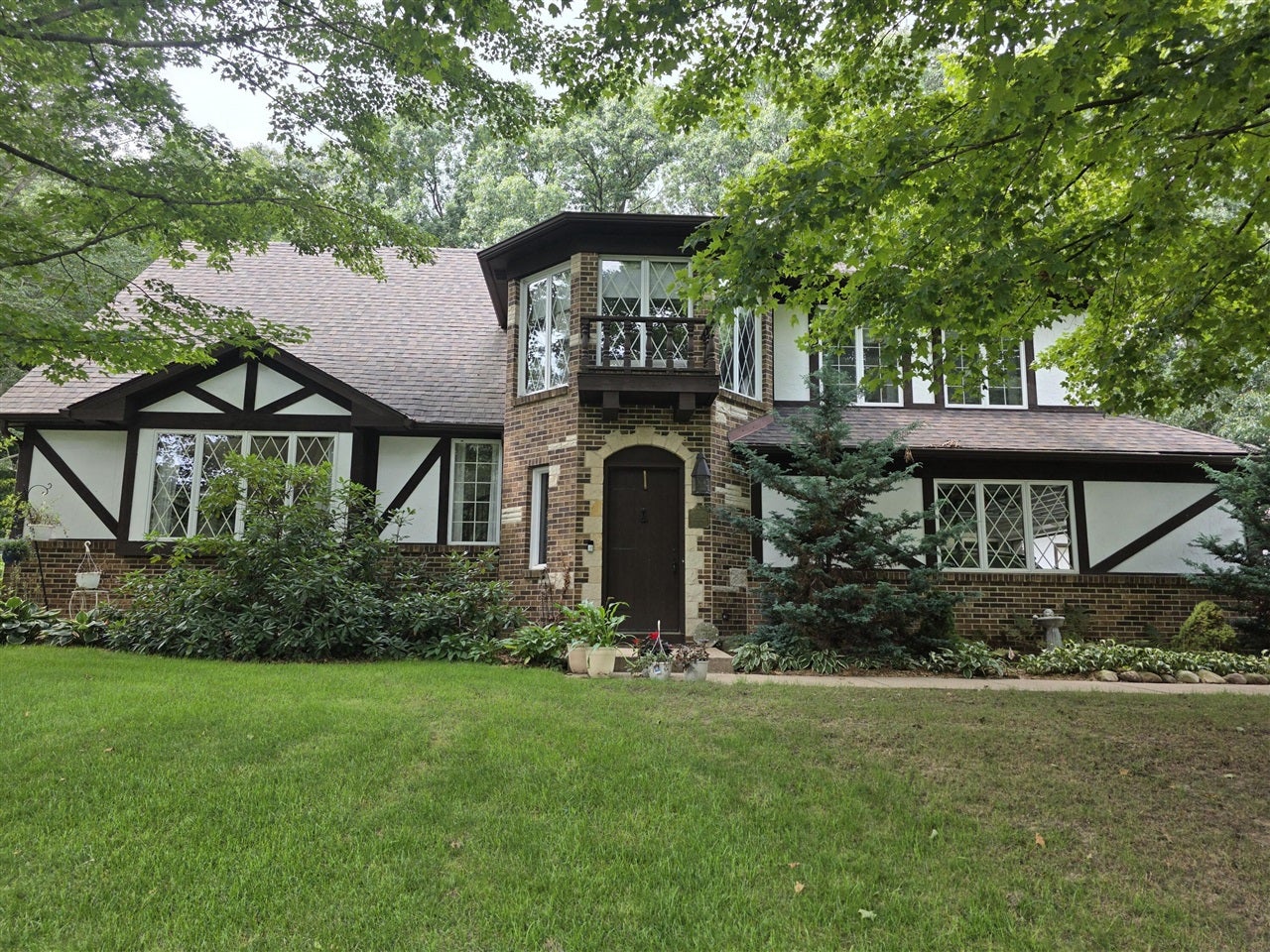 5163 Burning Tree Road — photo