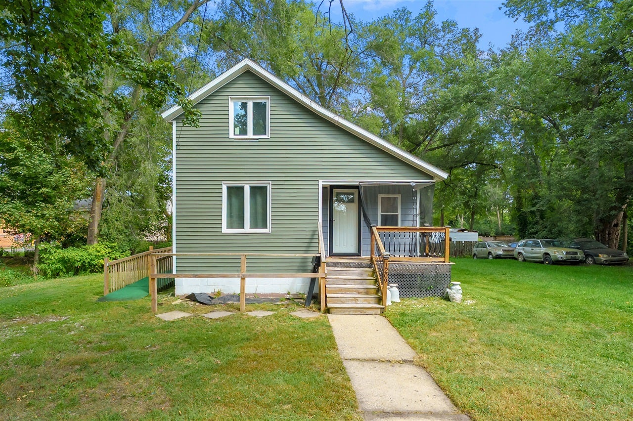 1209 John Street — photo
