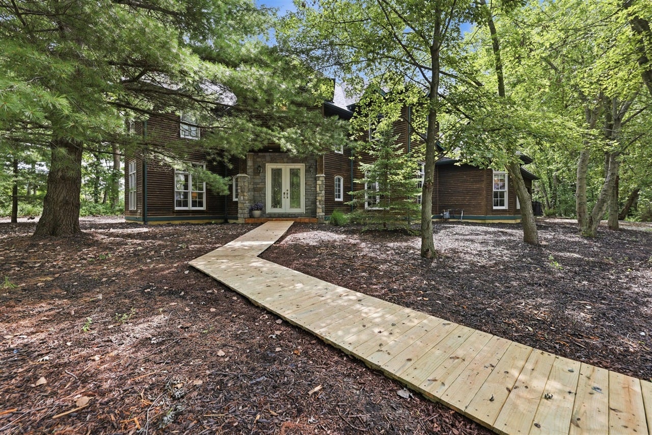 5634 Lily Lane 4 — photo