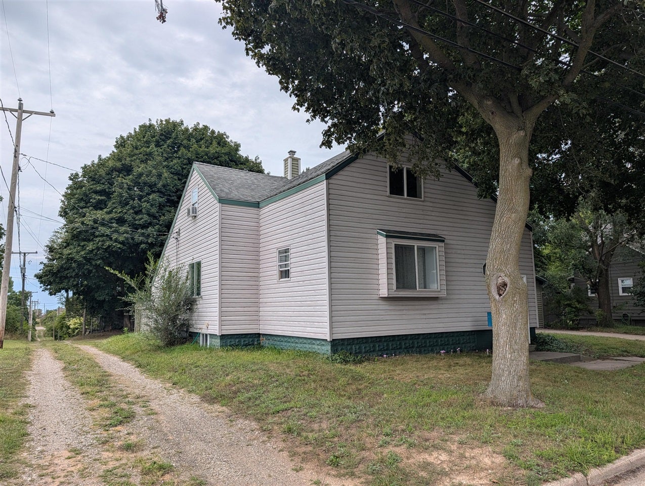 504 Adams Street — photo