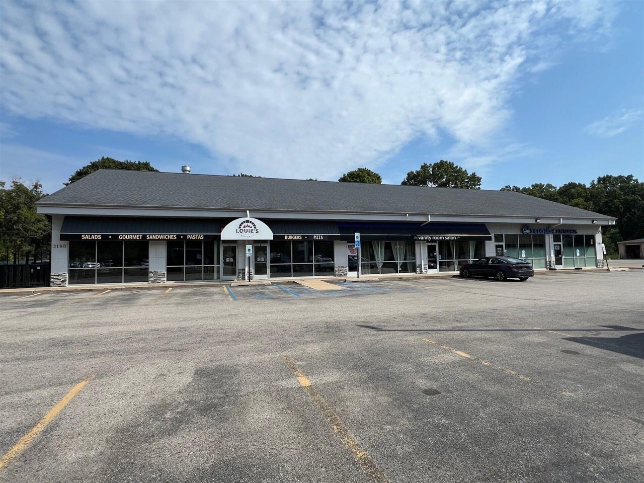 2190 Whitehall Road — photo