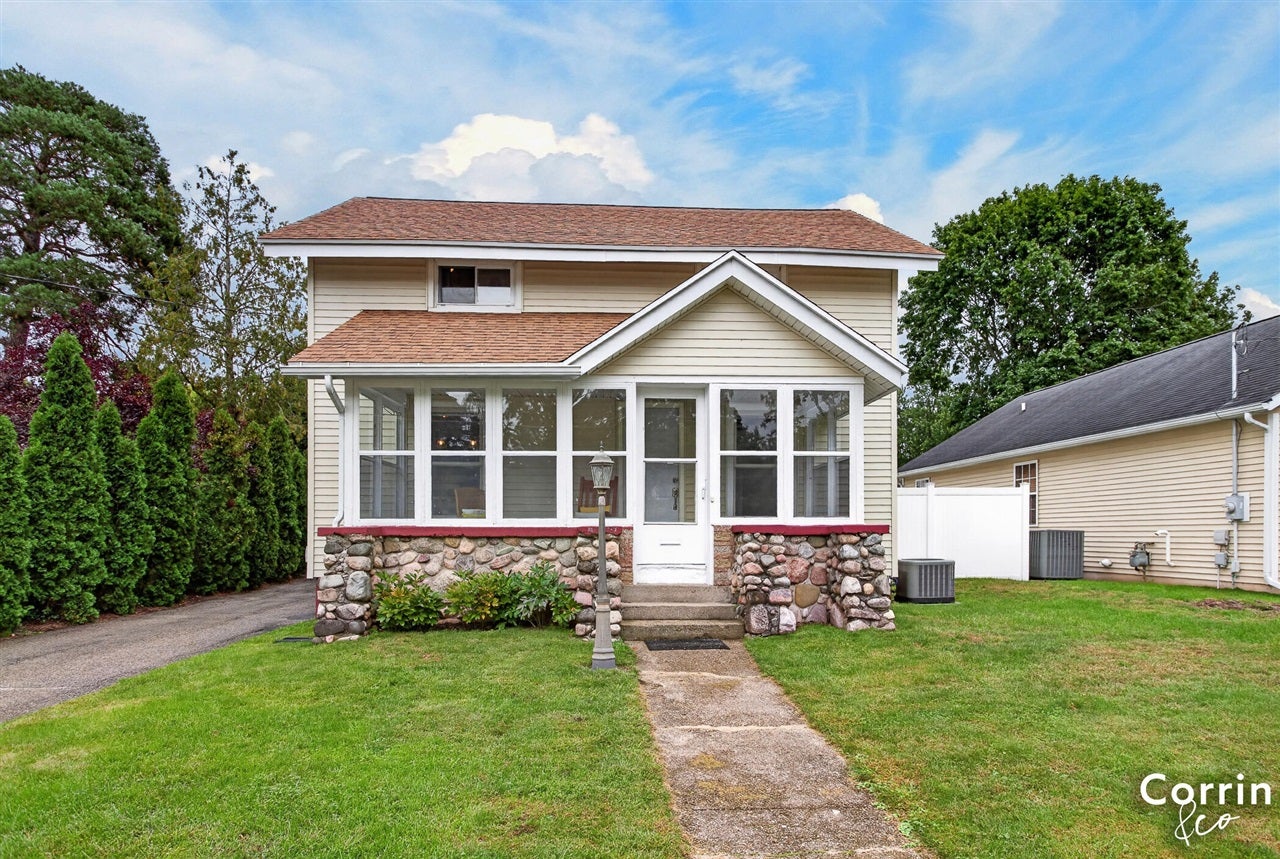370 Norwood Street — photo