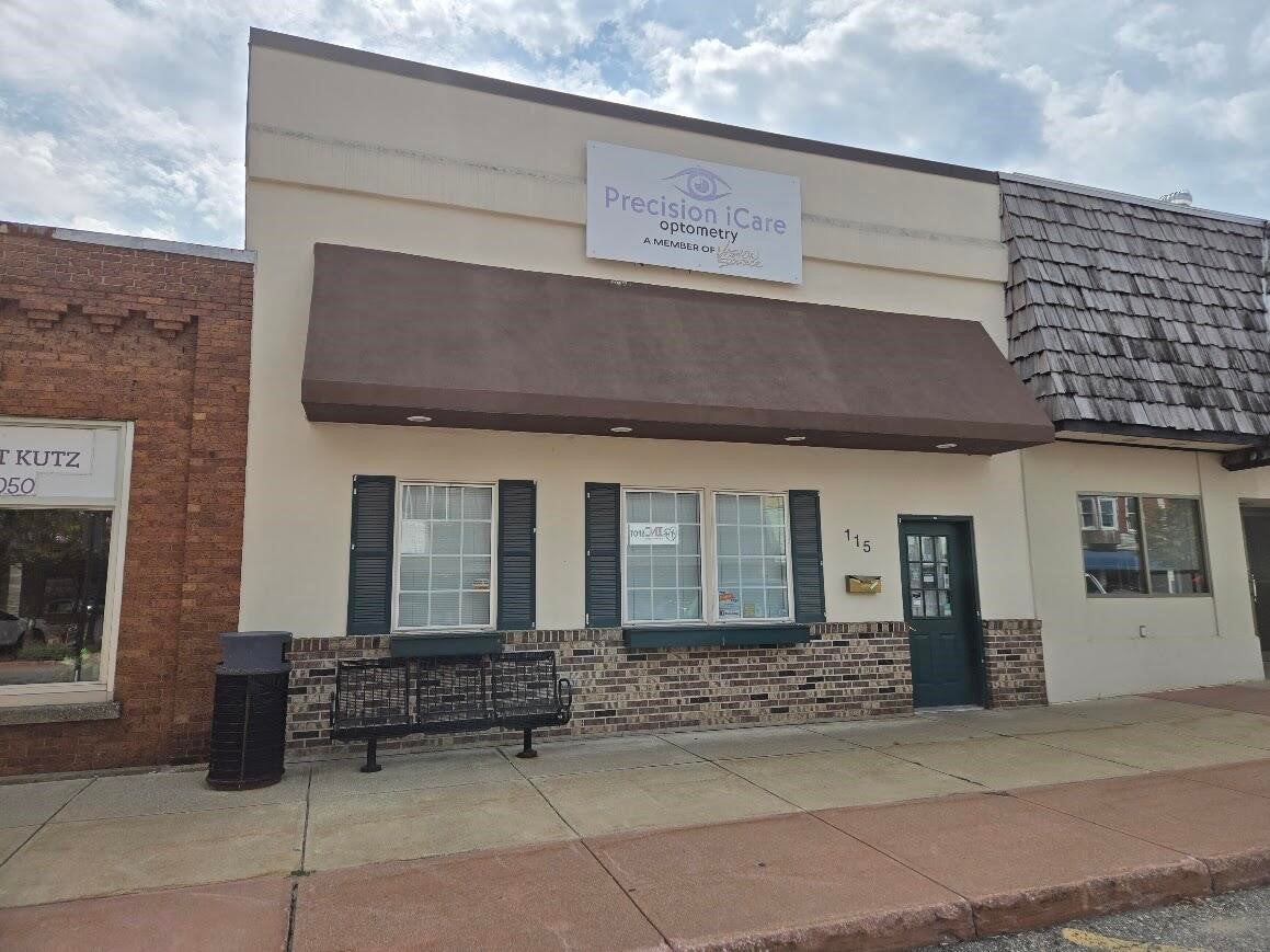 115 W Upton Avenue — photo