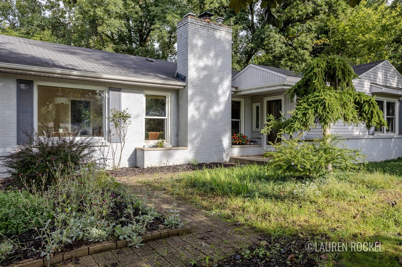 3121 Baker Park Drive — photo