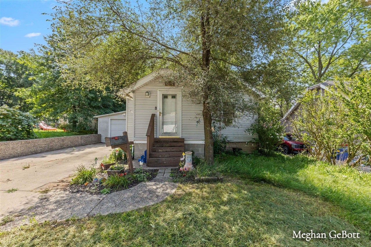 1410 Walnut Street — photo
