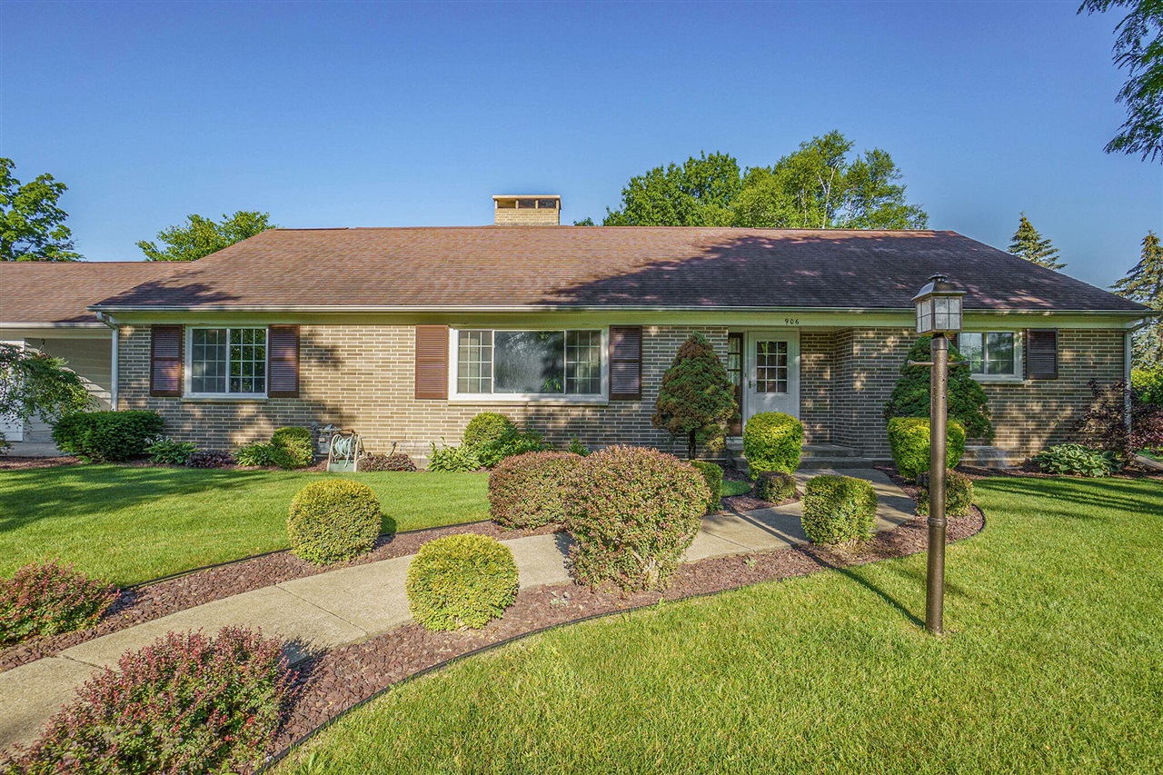 906 Walnut Street, Three Rivers, MI 49093 — photo 2