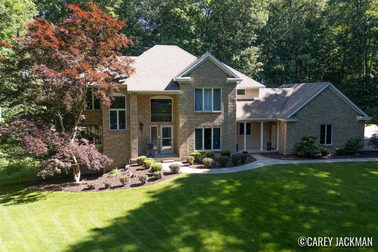2111 Woodley Creek Court — photo