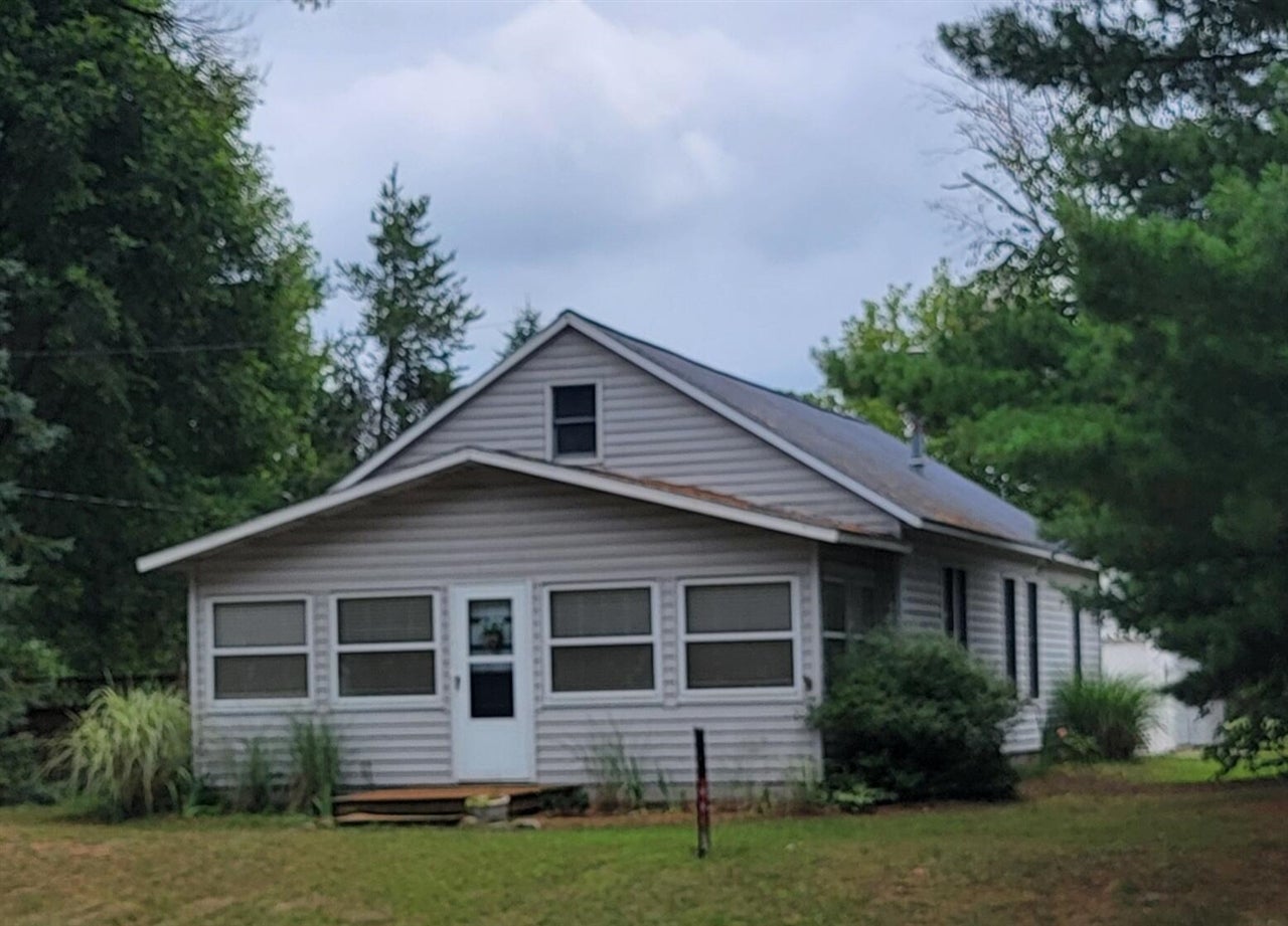 8 E Barton Street — photo