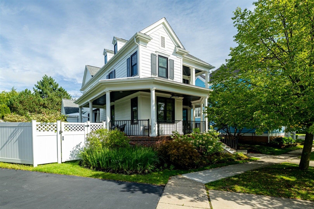 396 Hamilton Street — photo