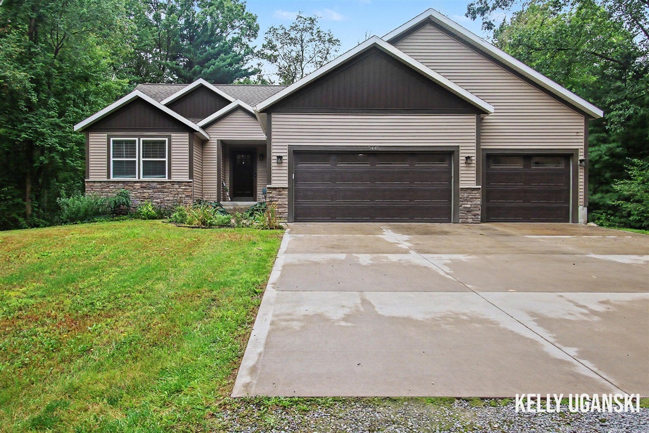 5445 Stringer Road — photo