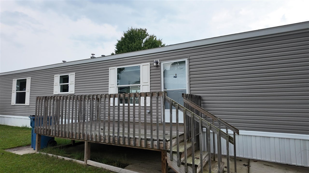 69205 Garver Lake Road 30 — photo