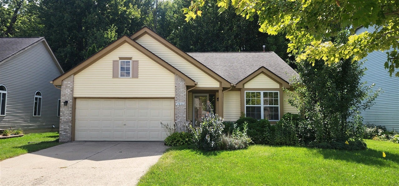 7944 Thornhill Drive — photo