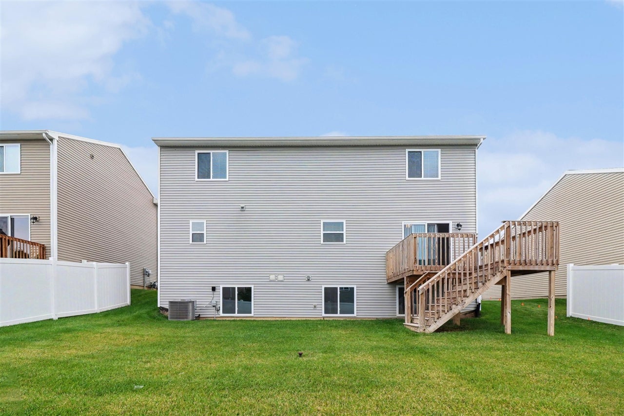 2928 Sycamore River Drive — photo
