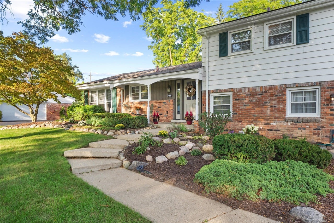 26182 Kiltartan Street — photo