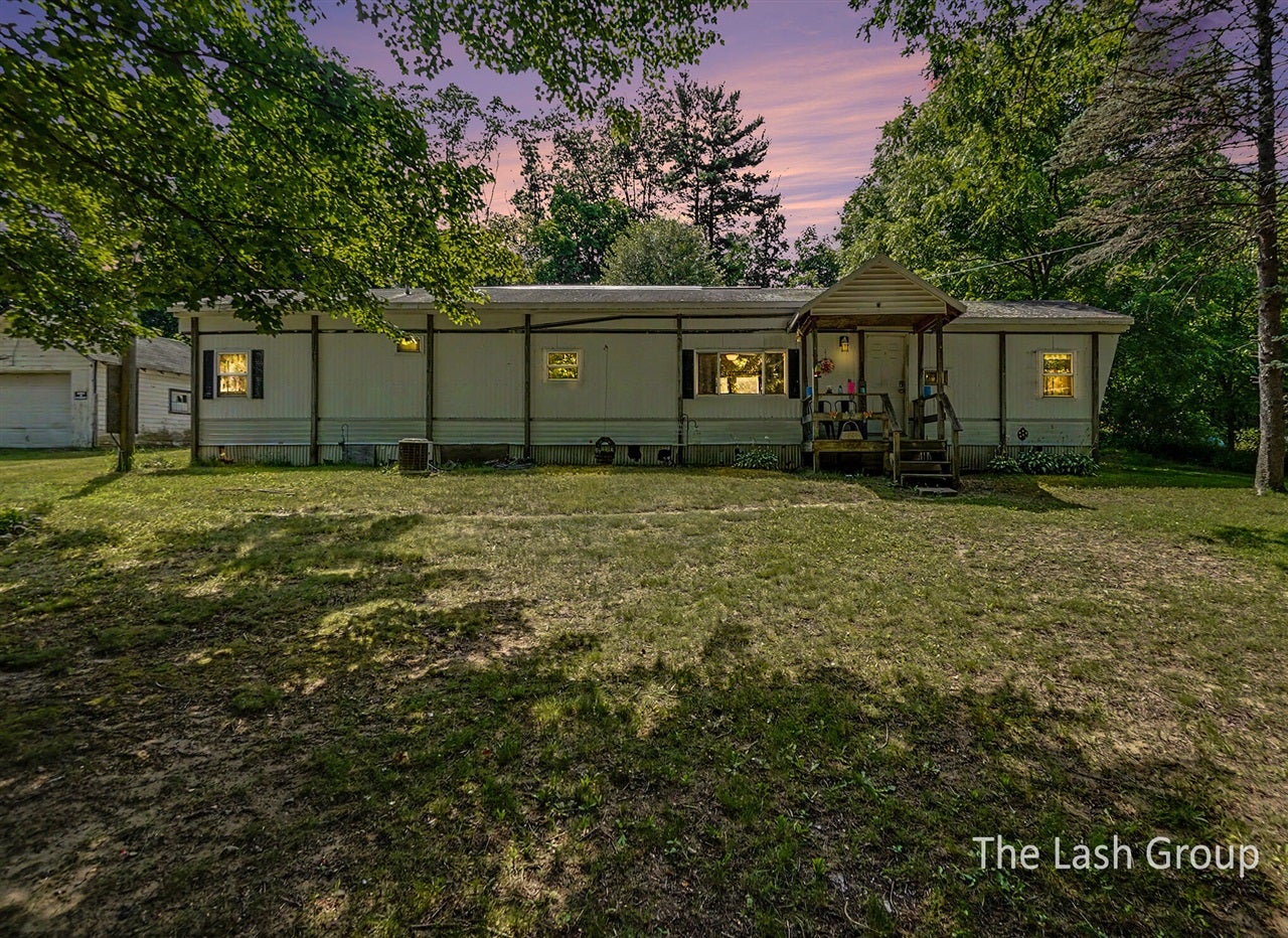 1665 S Forest Hills Drive — photo