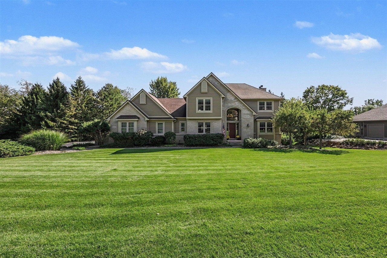 7650 Purple Martin Way — photo