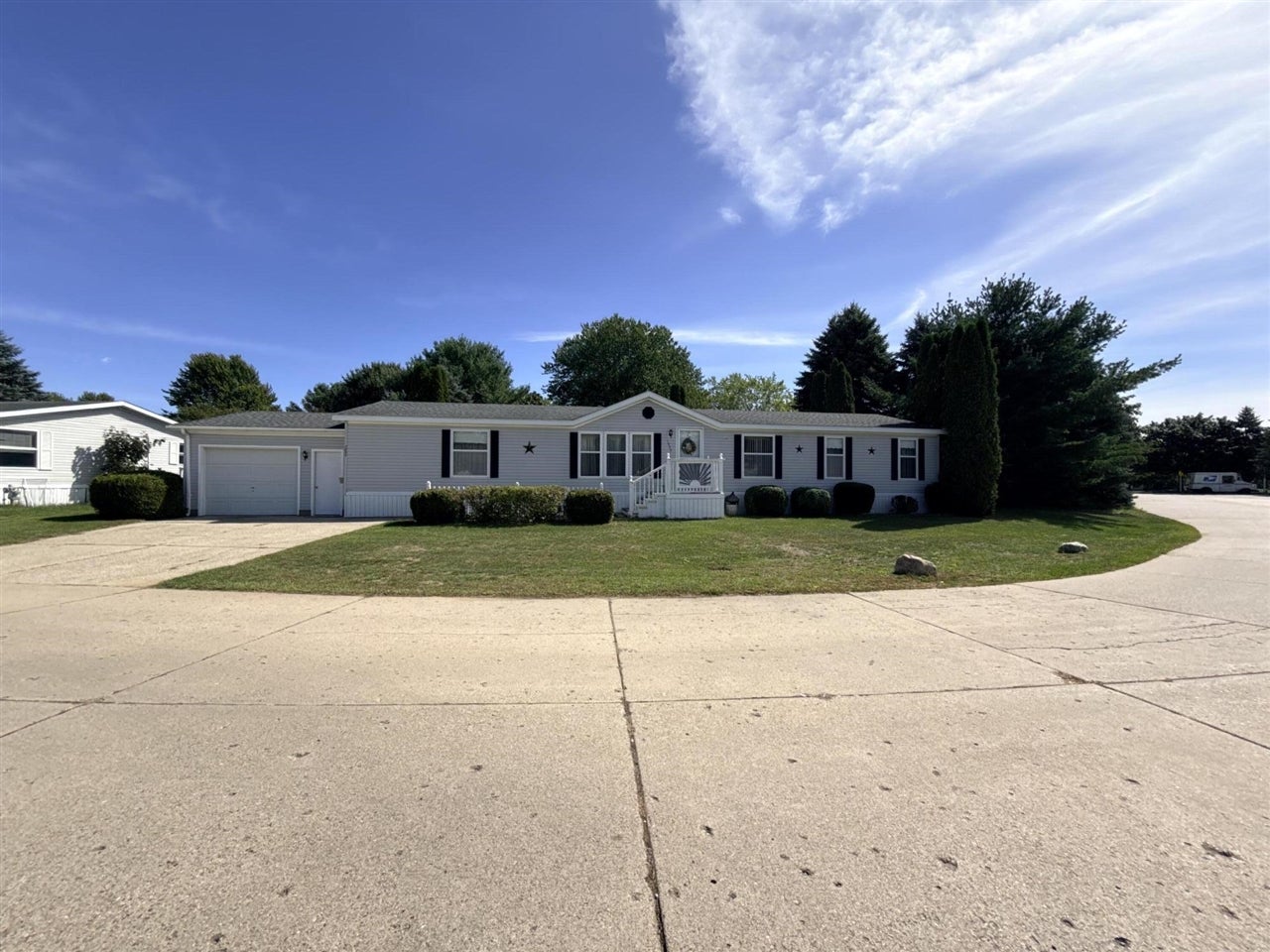 1990 Ironwood West Court — photo