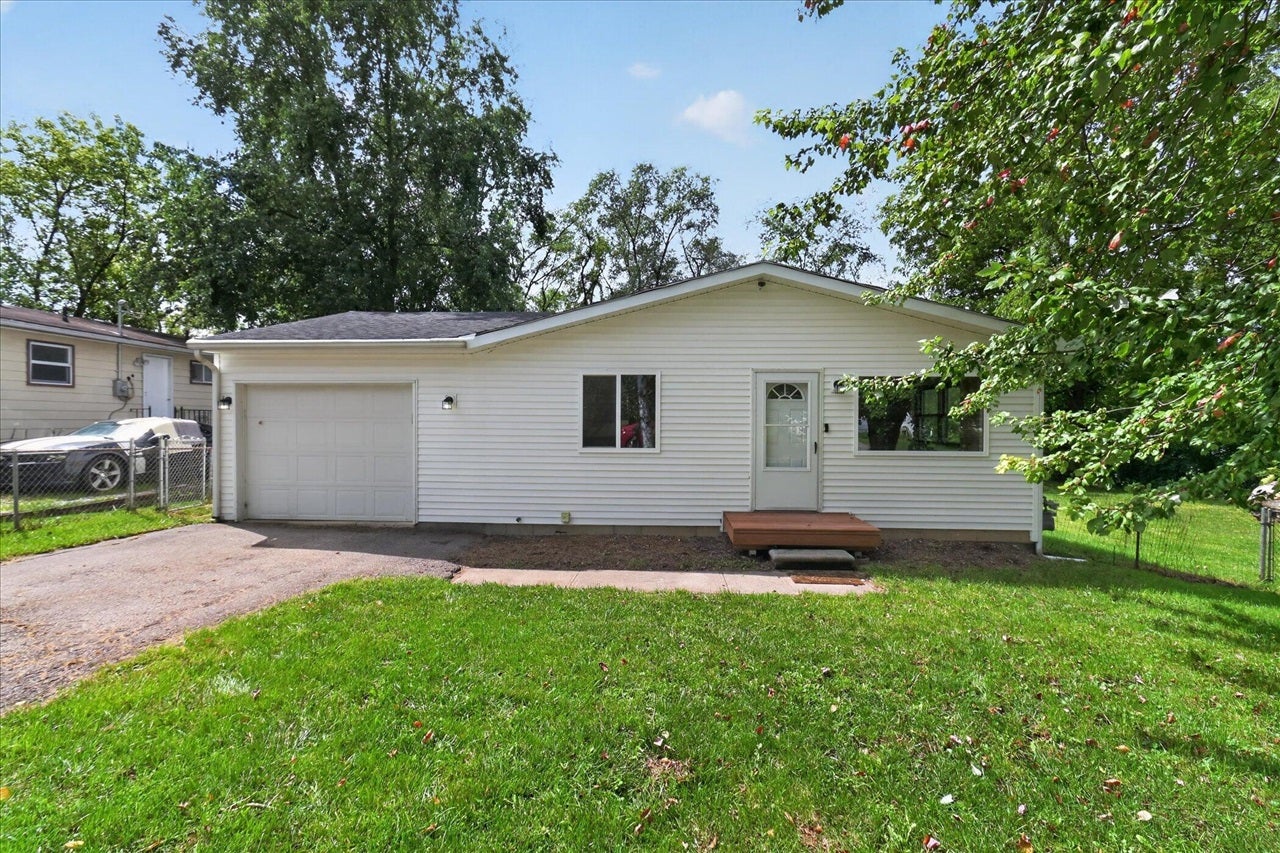 520 Elder Street — photo