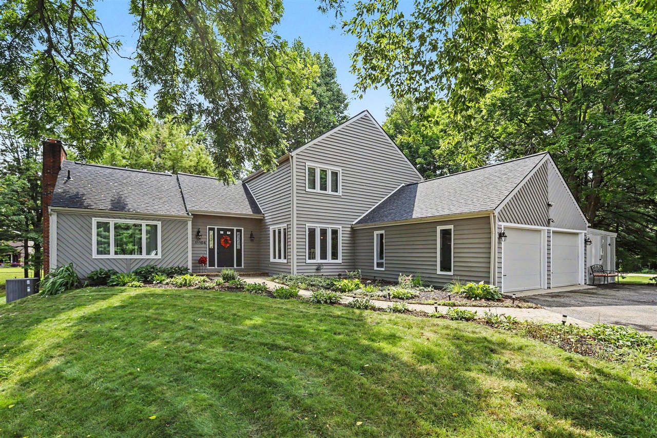 11104 Littlefield — photo