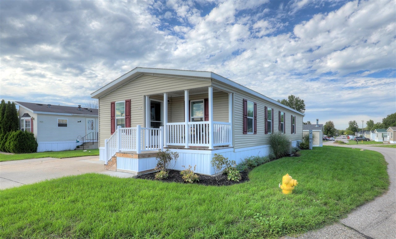 8519 Sandpiper Street — photo