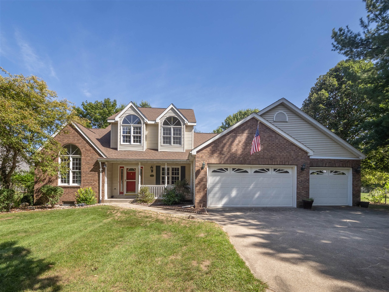 425 Walden Drive — photo