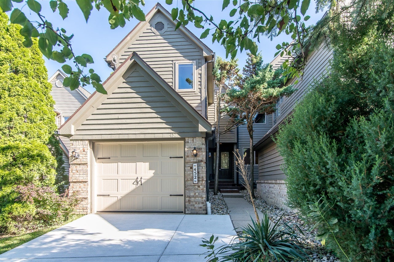 452 Village Oaks Court — photo