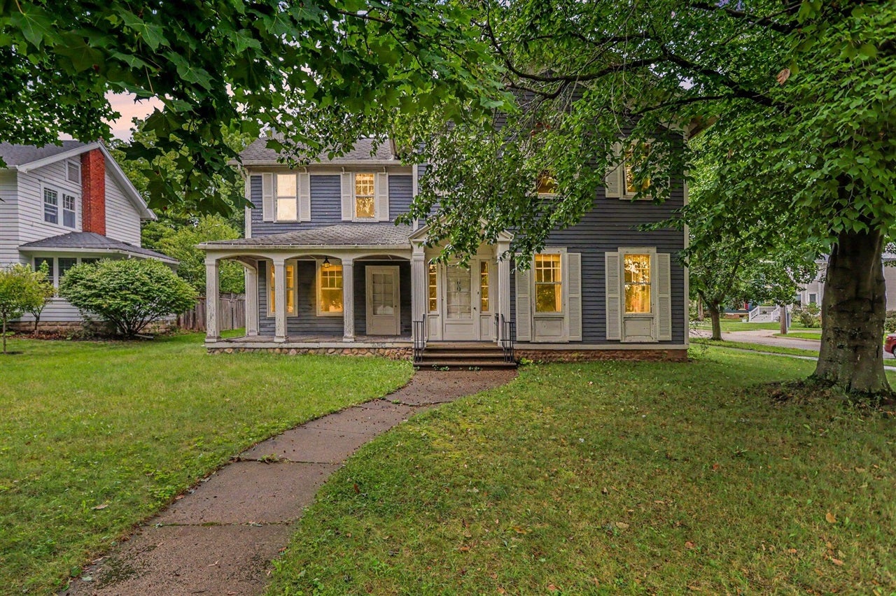 413 E Mansion Street — photo