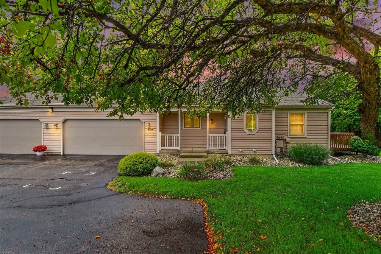 406 Falcon Drive 1 — photo