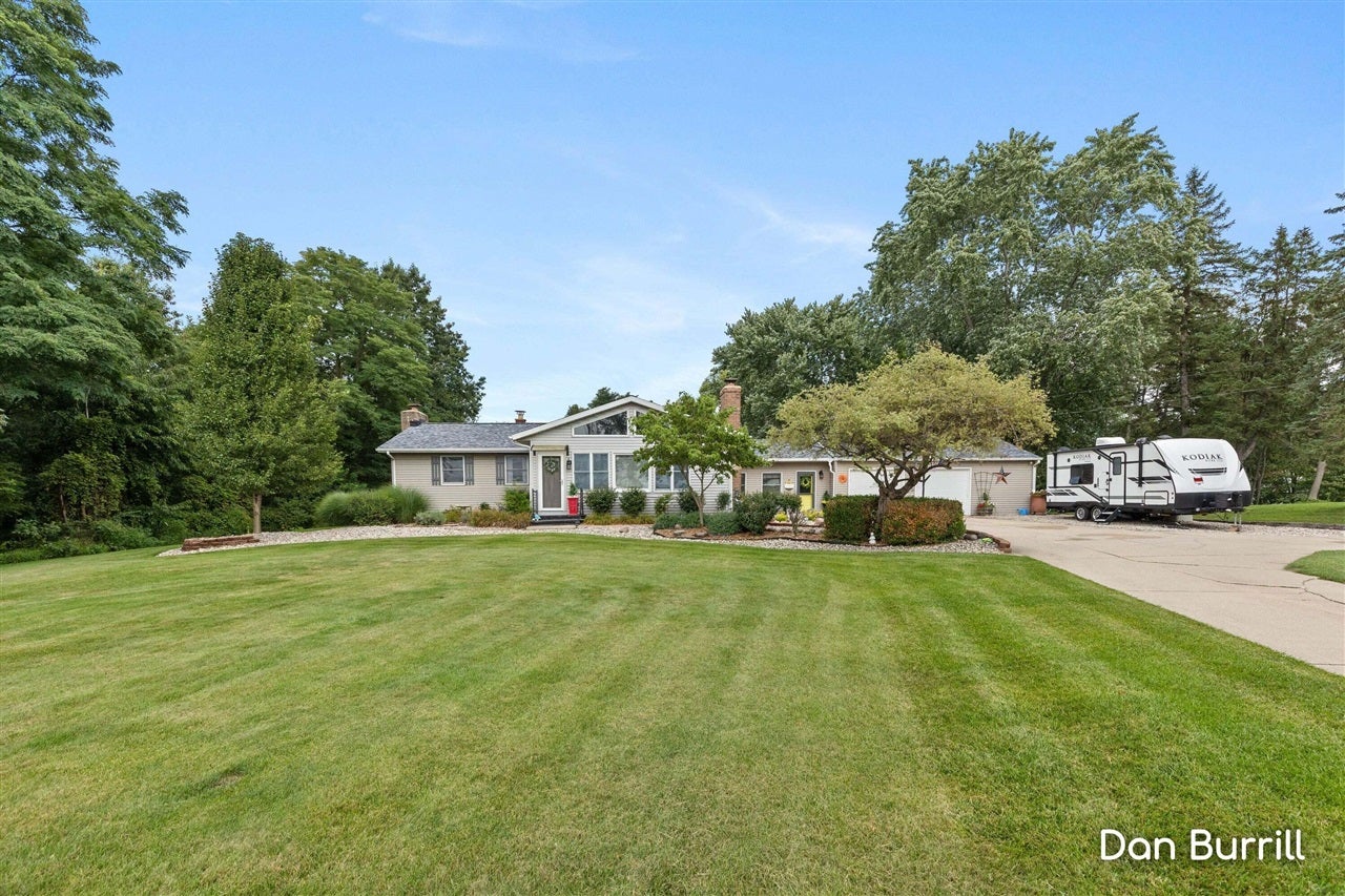 10679 Keystone Drive — photo