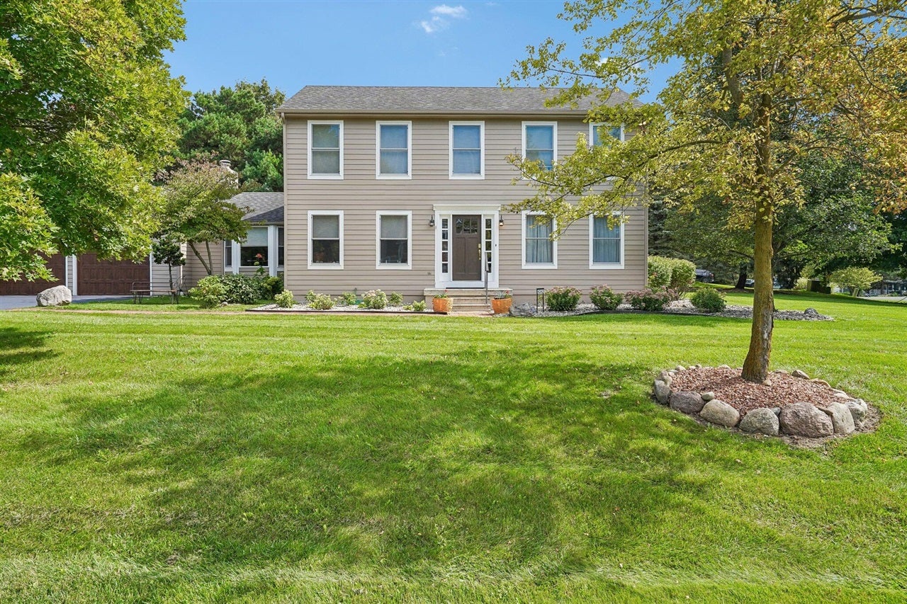 4242 Glen Eden Court — photo