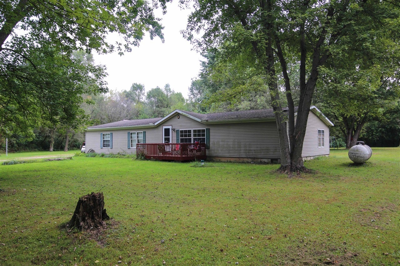 65191 Youngs Prairie Road — photo