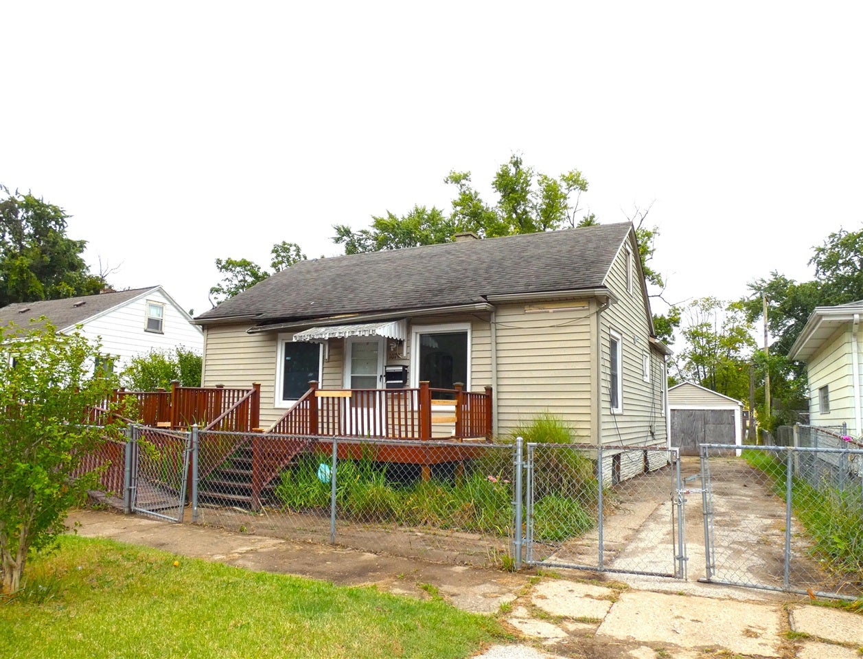 1079 Hurd Avenue — photo