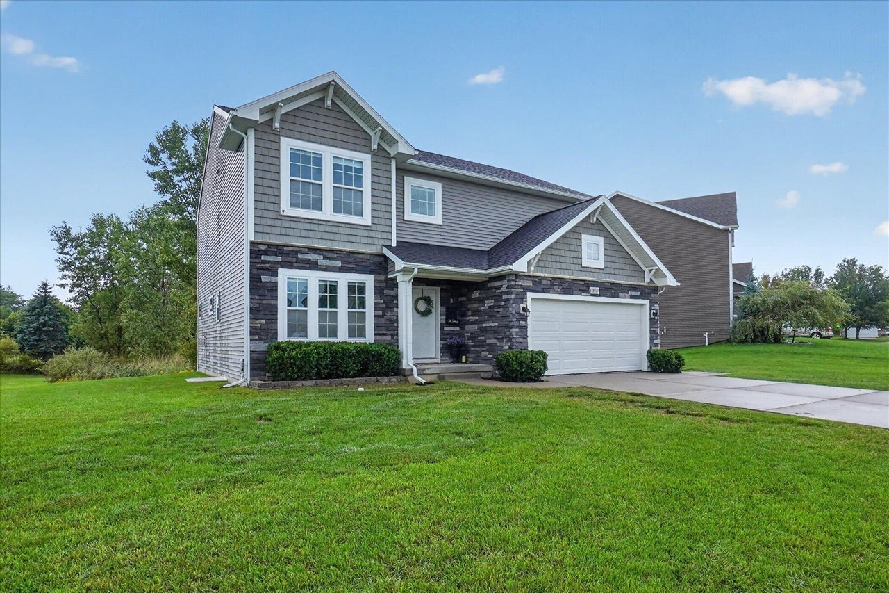 10019 Mulberry Lane — photo