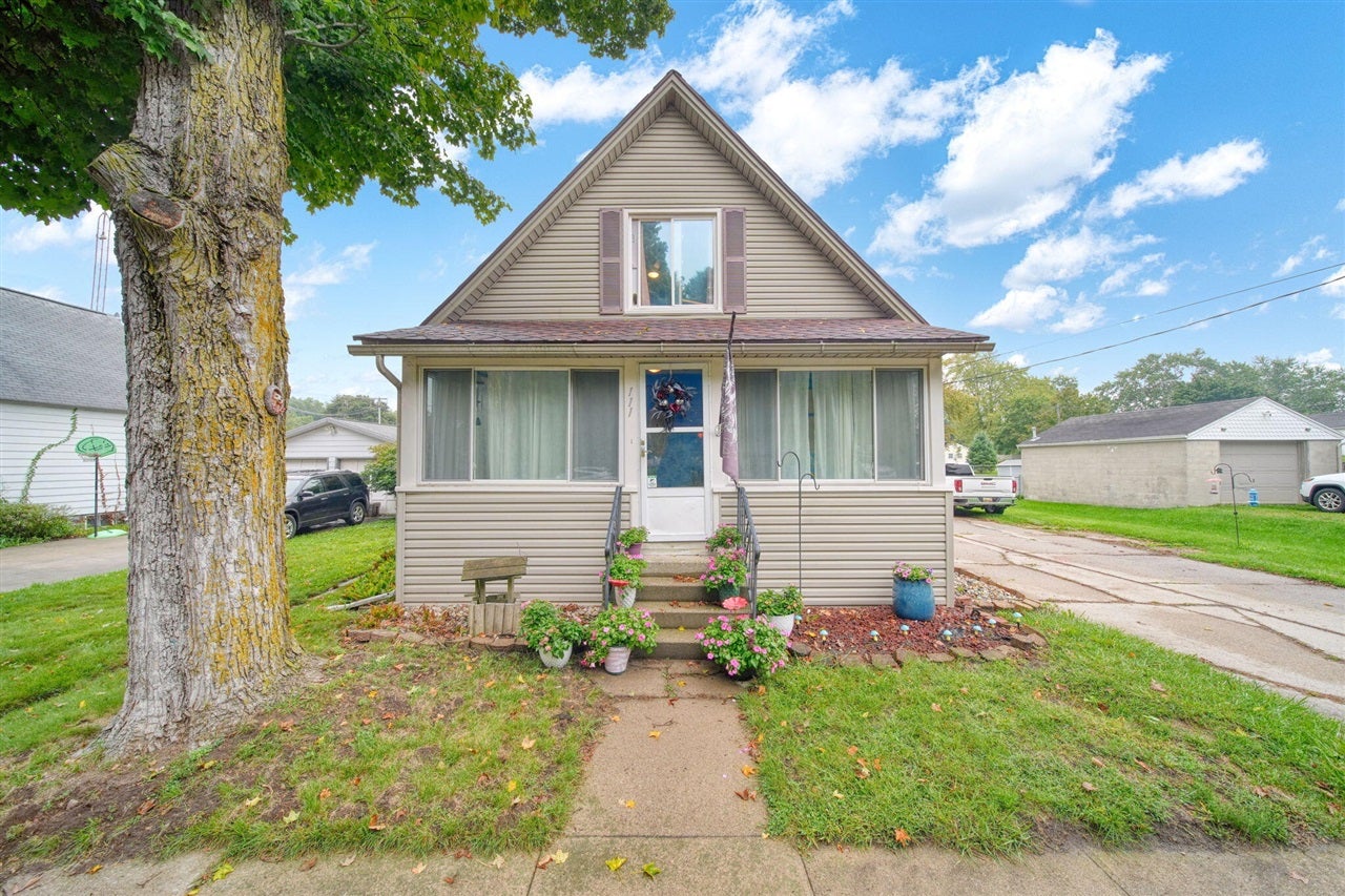 111 Greenleaf Street — photo