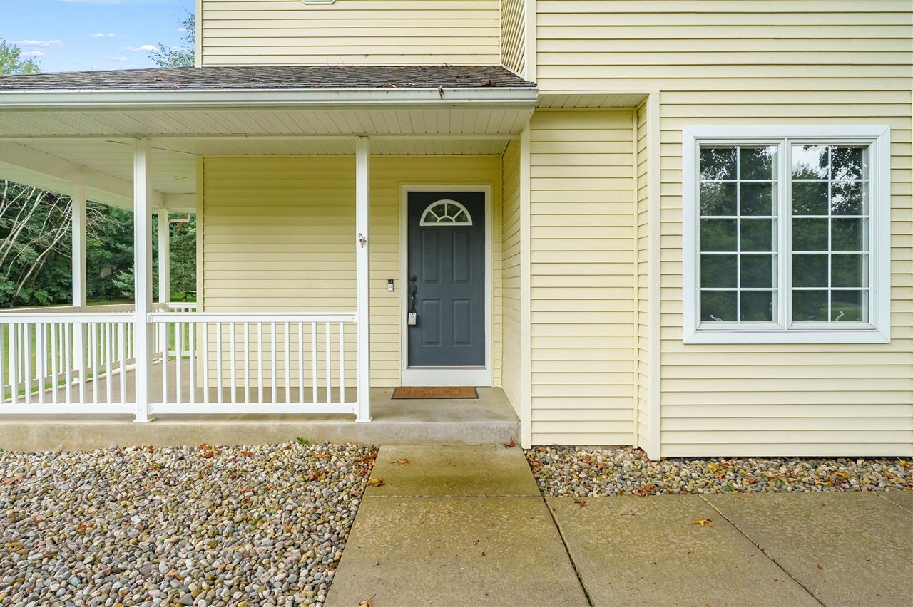4467 Walkers Ridge Road — photo