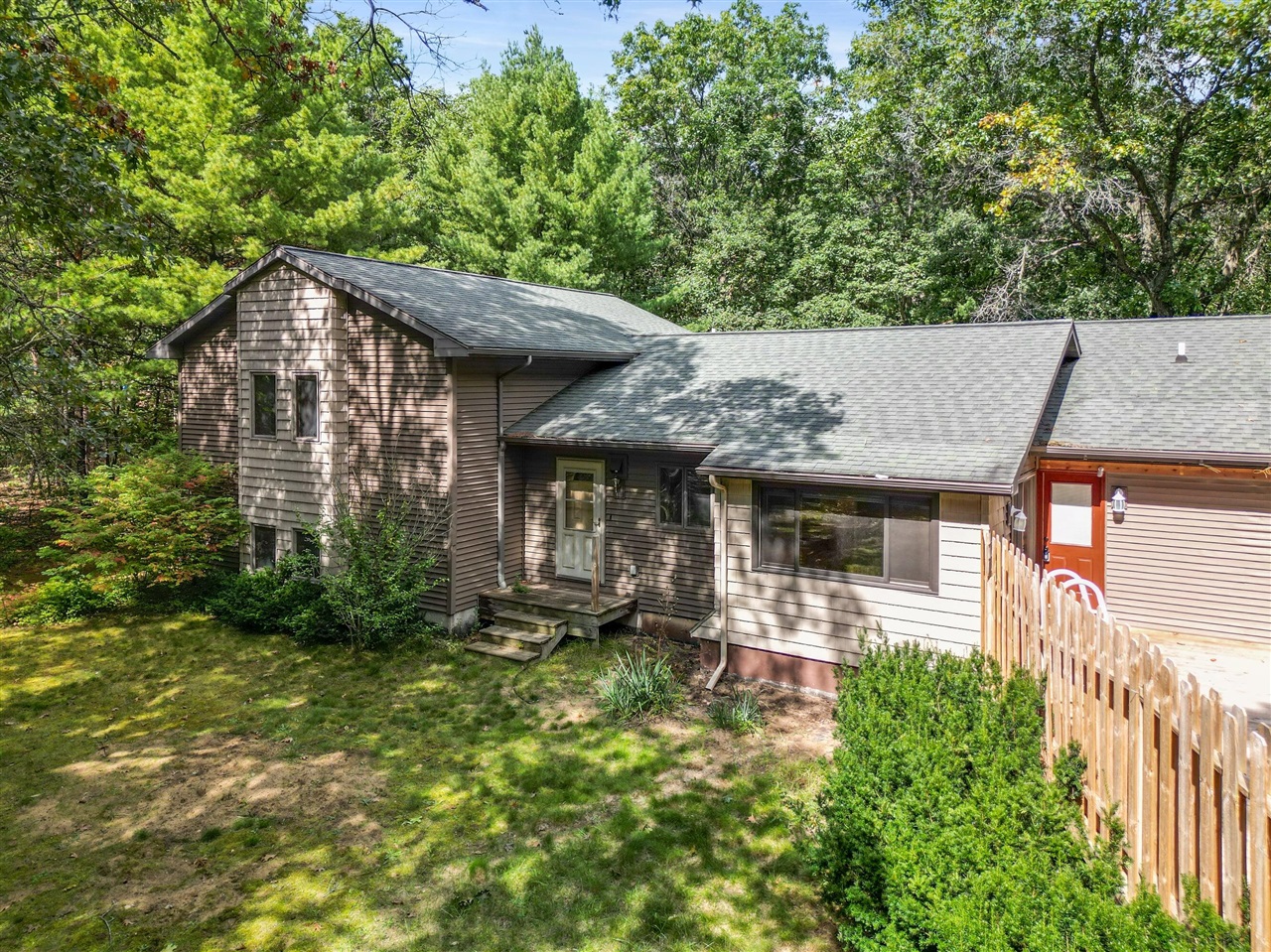 2341 E 95th Street, Newaygo, MI 49337 — photo 2