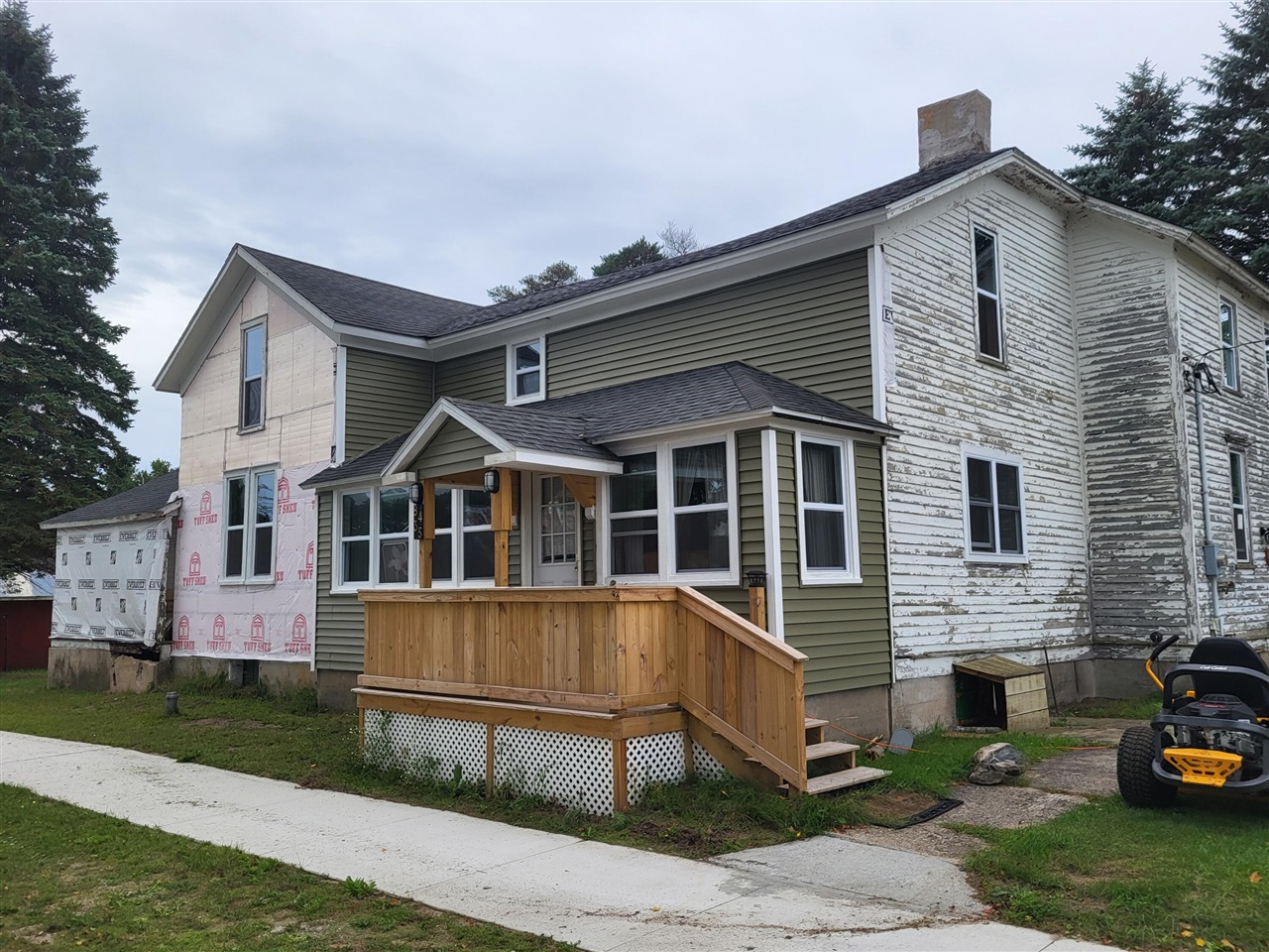 8435 N Democrat Street — photo