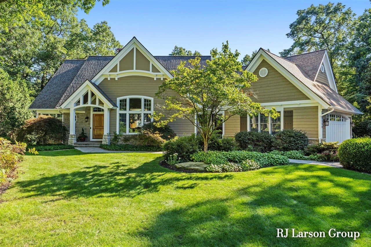 4350 S Oak Pointe Court — photo