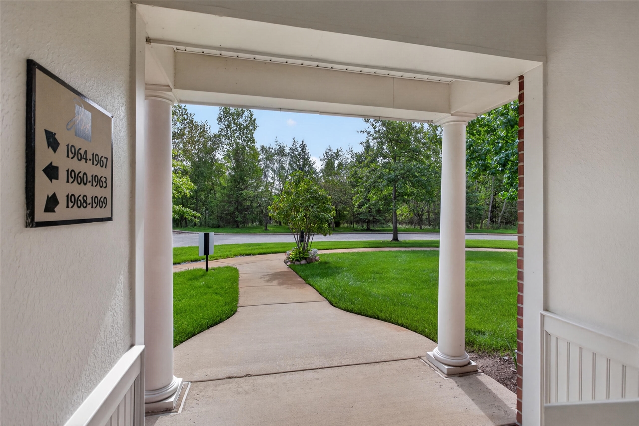 1967 Coventry Circle, Jackson, MI 49201 — photo 3