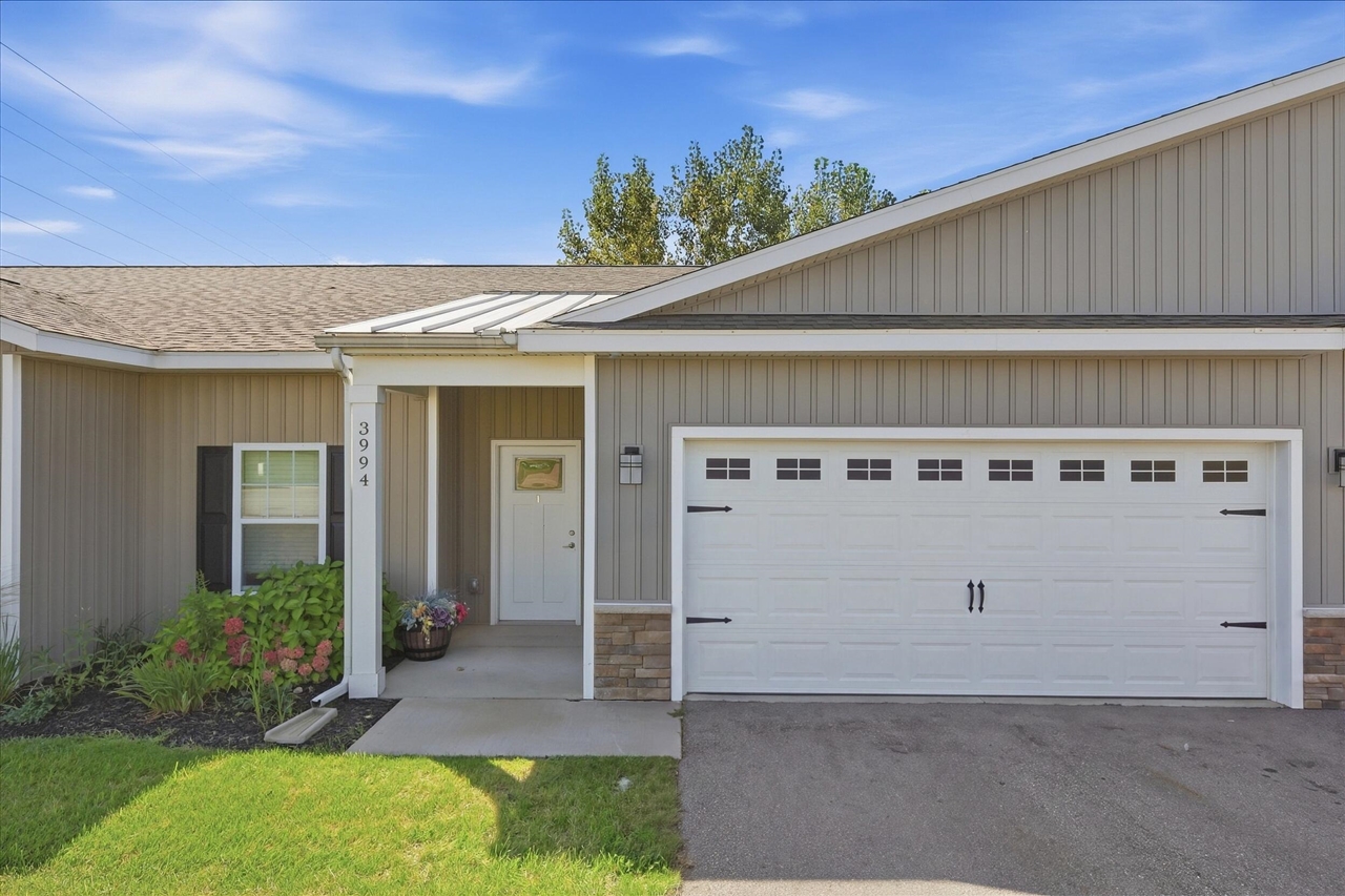 3994 Reserve Drive — photo