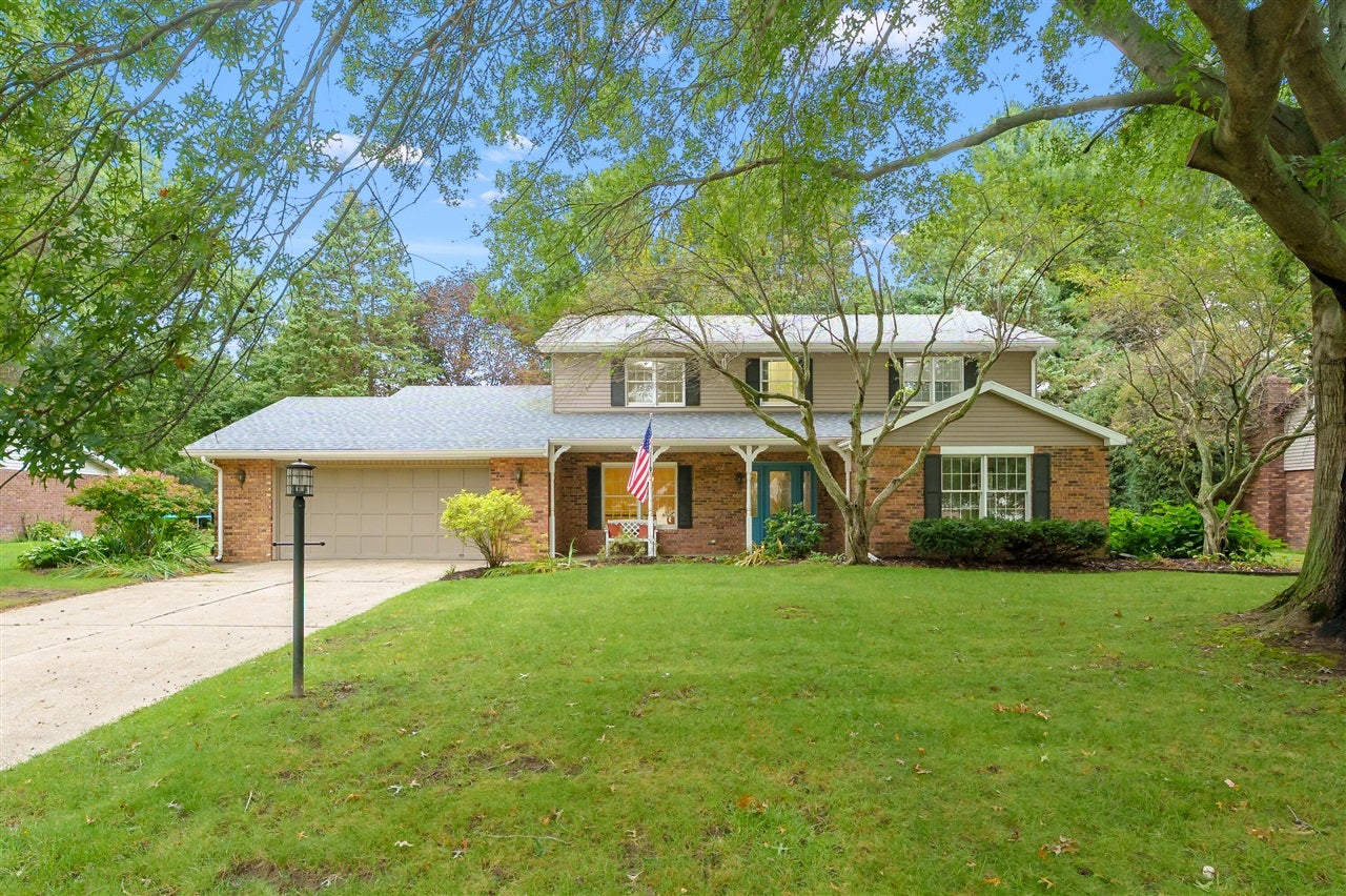 1447 Oak Terrace — photo