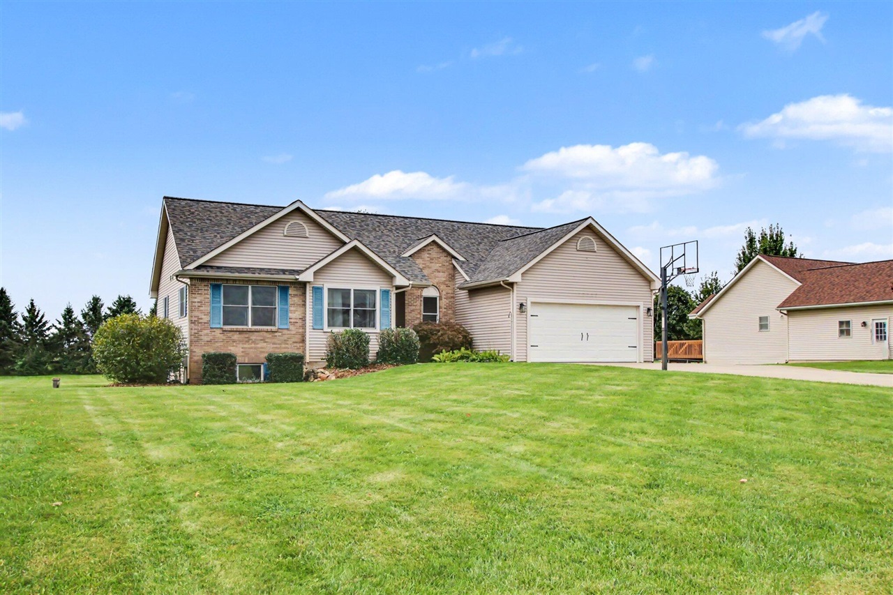 27357 Birmingham Court — photo