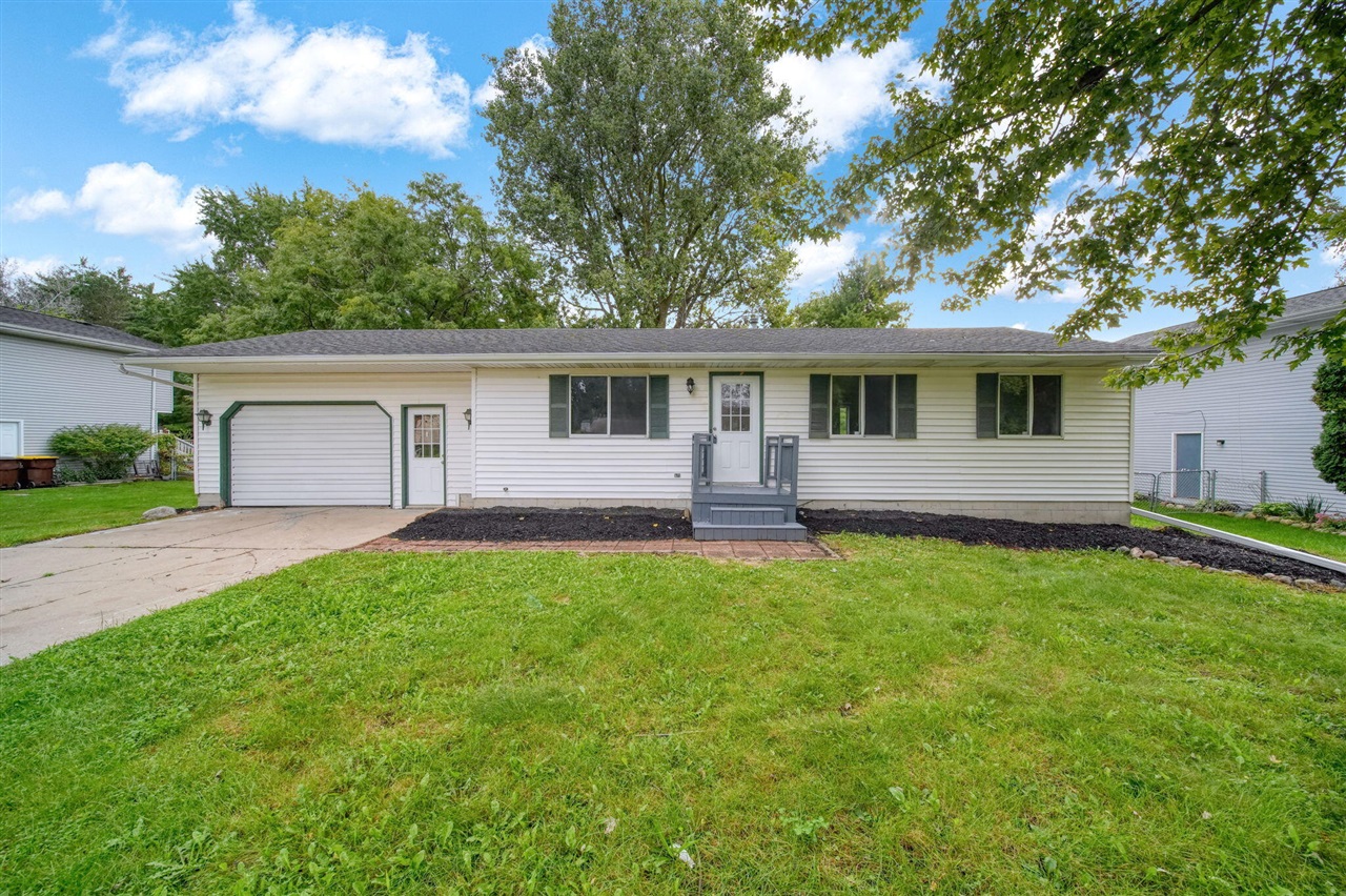 2520 Lanier Court — photo