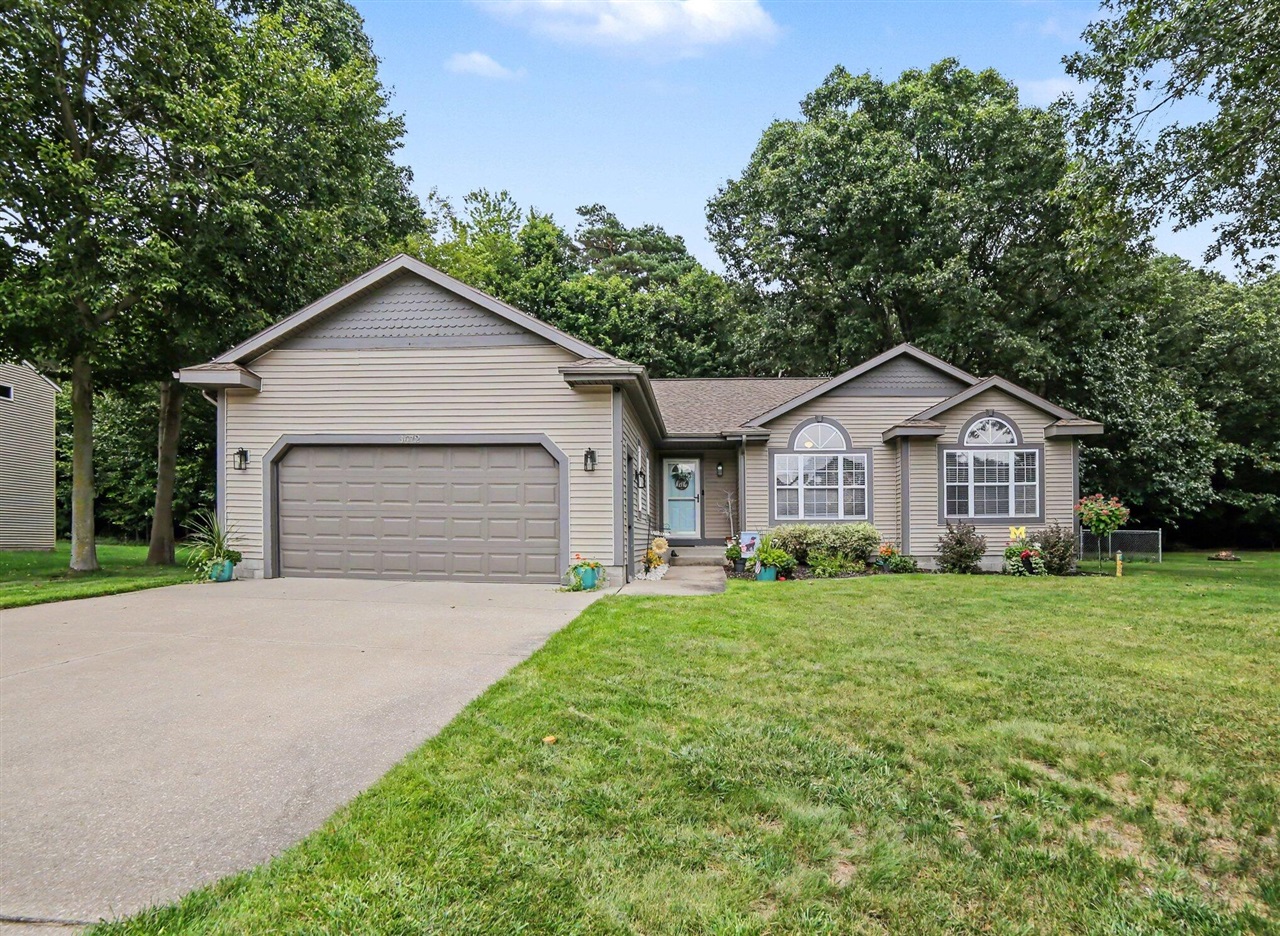 3672 Whispering Woods Drive — photo