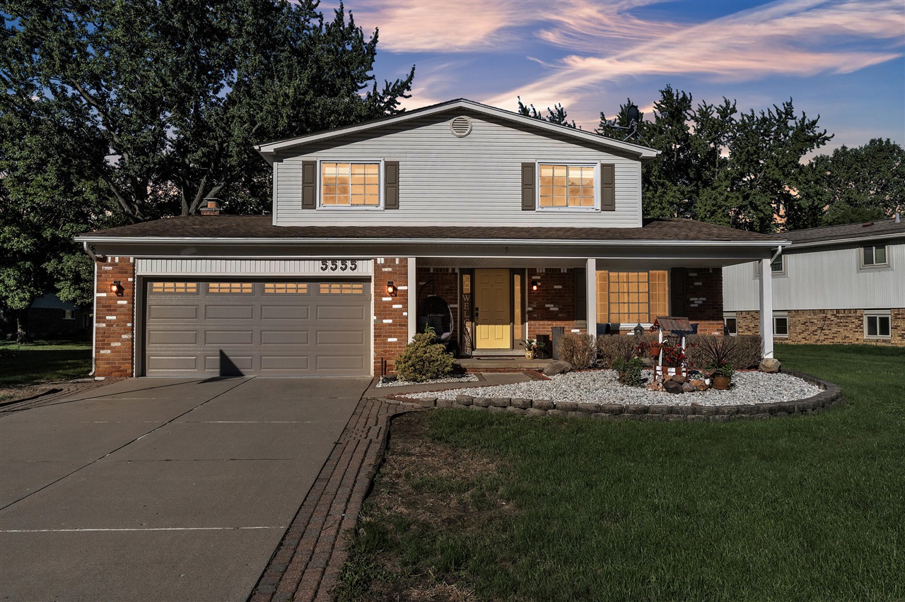 5555 Patterson Drive — photo