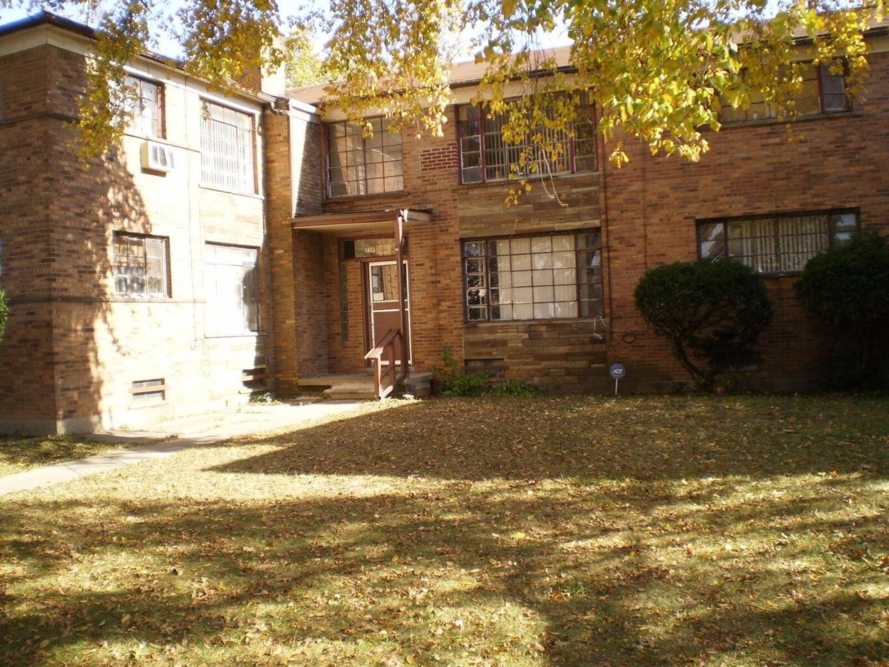 3591 N Oakman Boulevard Unit: 9 — photo