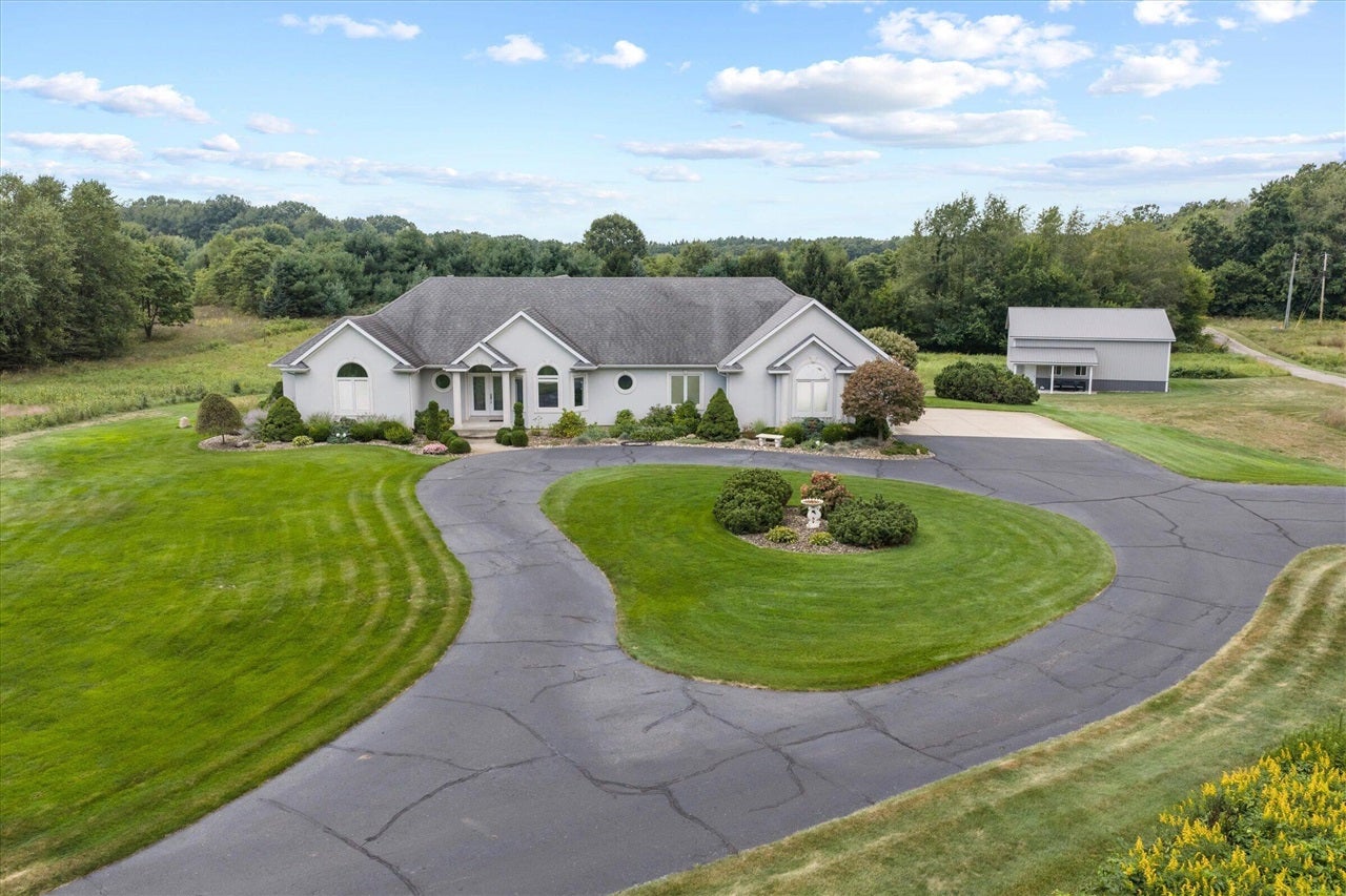 69618 Beebe Road — photo